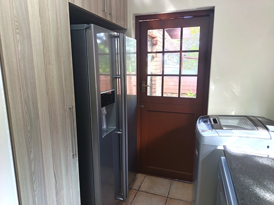 4 Bedroom Property for Sale in Herolds Bay Western Cape